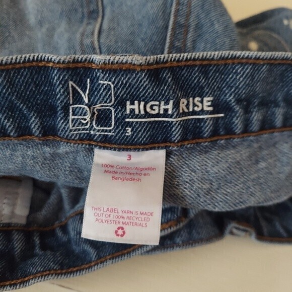 No Boundaries denim shorts cutoff distressed high rise size 3 - Picture 3 of 6